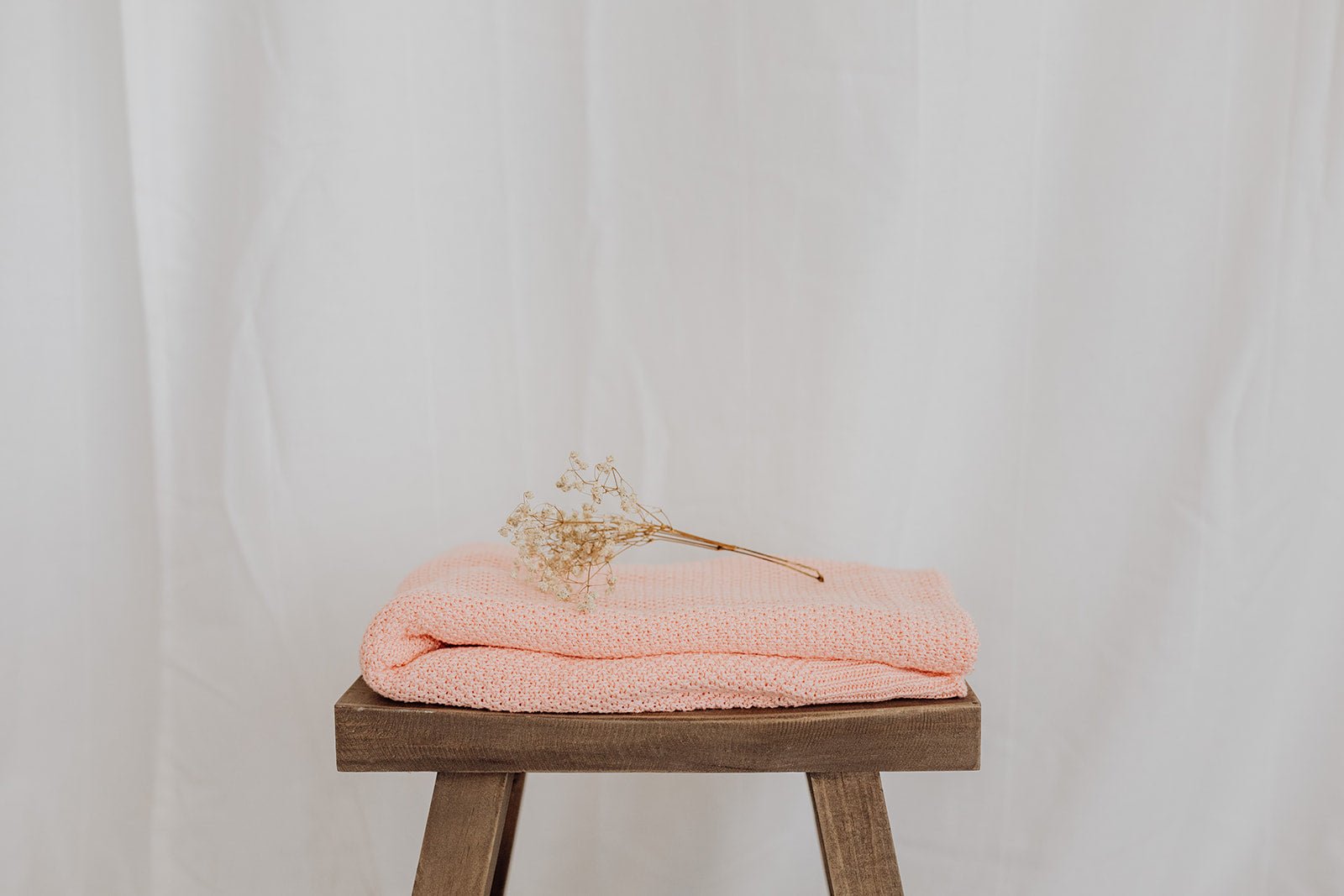 Blush Winter Knit Blanket - Bubba Bump